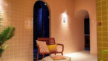 Sauna, bain Ă remous