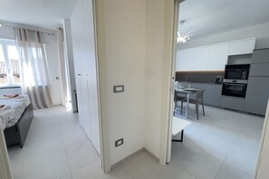 1 多间卧室、熨斗/熨衣板、WiFi、床单