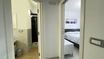 1 Schlafzimmer, Bügeleisen/Bügelbrett, WLAN, Bettwäsche