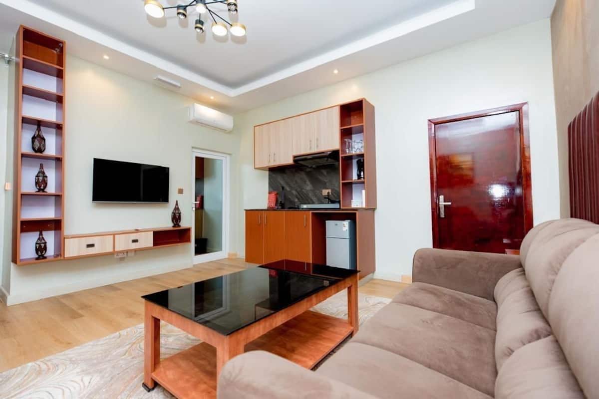 Junior Studio Suite | Minibar, in-room safe, free WiFi