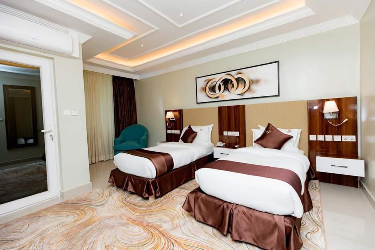 Basic Twin Room | Minibar, in-room safe, free WiFi