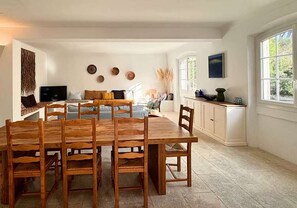 House - Charming Villa With Pool in the Heart of the Alpilles (St.-Rémy-de-Provence)