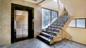 Ảnh chưa phân loại, 5 trong số 33 ảnh, nút