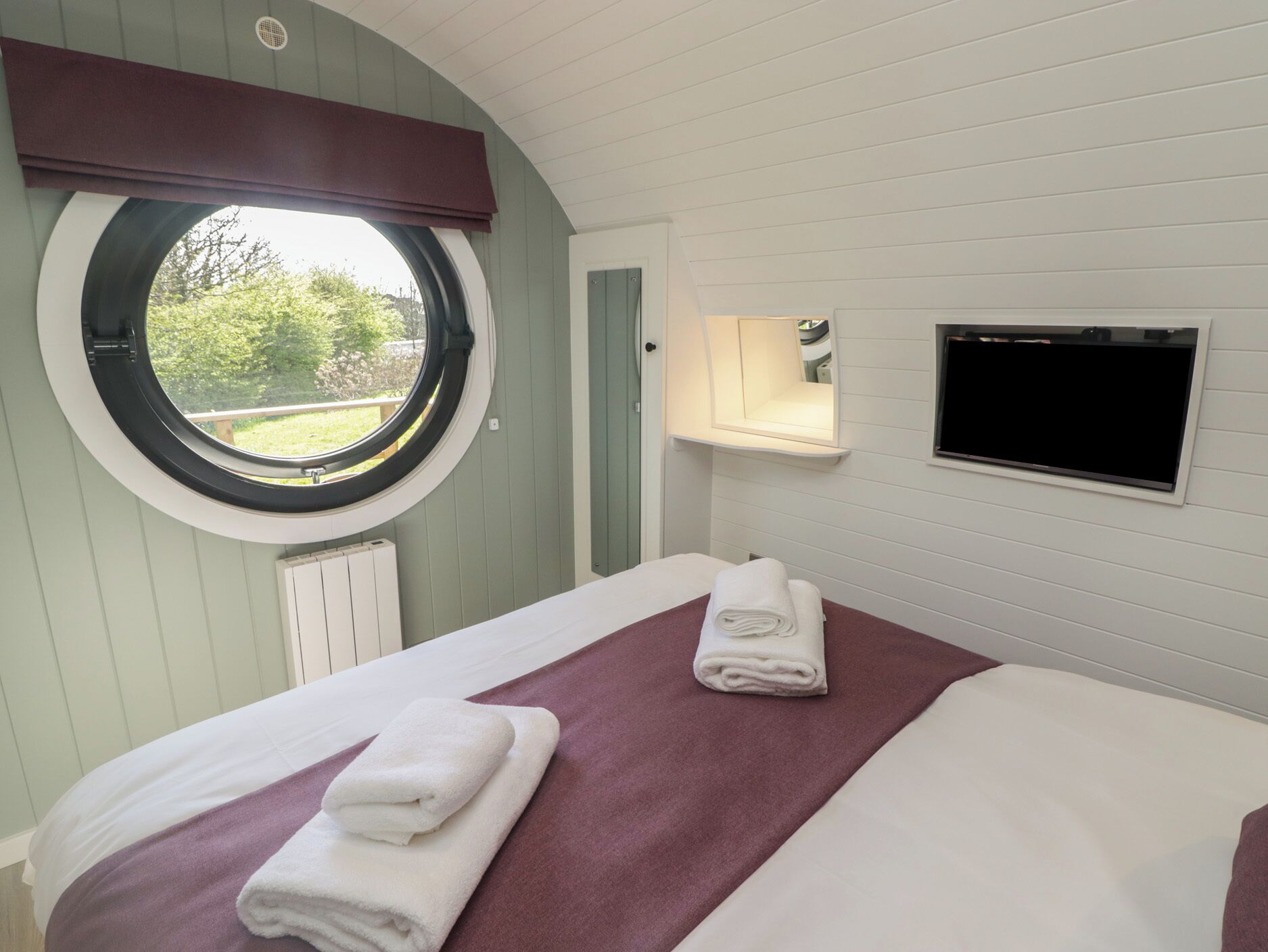 1 bedroom, individually decorated, individually furnished, free WiFi