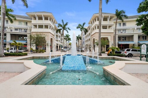 The Jupiter Hideaway