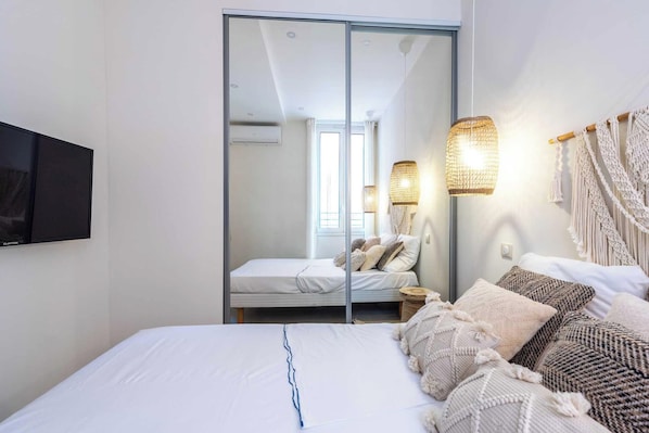 1 bedroom, iron/ironing board, bed sheets