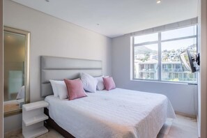 House | 3 bedrooms, desk, Internet