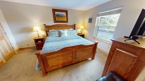 2 chambres, bureau, accès au Wi-Fi (inclus), literie fournie