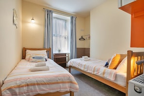 3 chambres, Wi-Fi gratuit, draps fournis