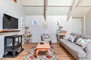 TV - The Hayloft at Yealmpton (Yealmpton)