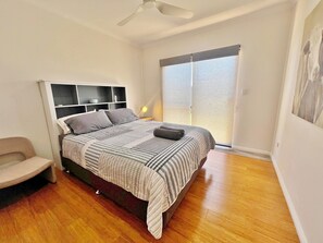 4 bedrooms, WiFi, bed sheets - Seascape - Kalbarri, WA (Kalbarri)