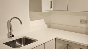 Apartment, 1 Bedroom, Smoking, Garden View | Interior - Modern Flat Near Central London! (London)