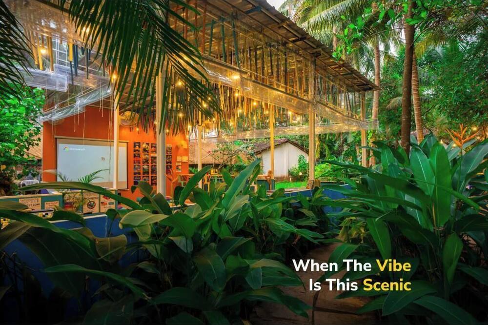 goSTOPS Lite Goa, Calangute