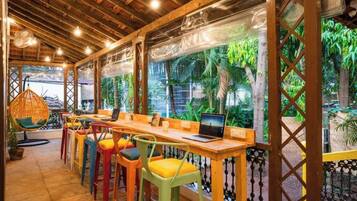 Khu tiếp khách ở sảnh