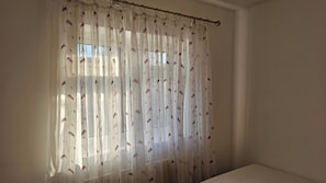 Interior - 3-bed House in Newcastle Under Lyme, Free Parking (Chester)