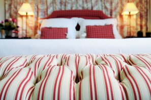 6 bedrooms, iron/ironing board, free WiFi, bed sheets