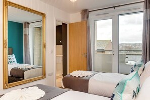 4 bedrooms, iron/ironing board, travel cot, free WiFi
