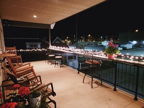 Outdoor dining - Garage-40` Balcony-Spacious-Walk to Main-Firepit (Sturgis)