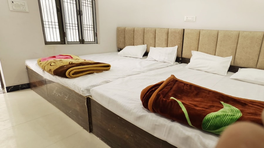 SHRI AYODHYA DHAM HOTEL AND RESTAURANT