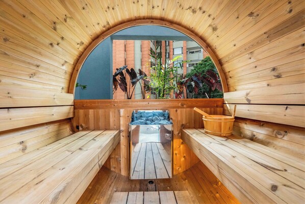 Couples treatment room(s), Turkish bath/hammam, hydrotherapy