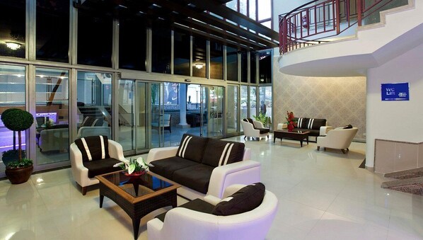Sala de estar en el lobby