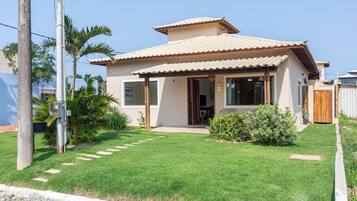 Casa, 4 quartos, piscina particular | Fachada