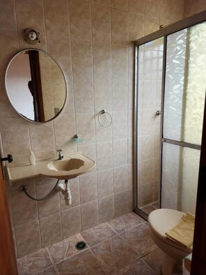 Basic Suite | Bathroom - Pousada Cachyto de Cielo (Campos do Jordão)