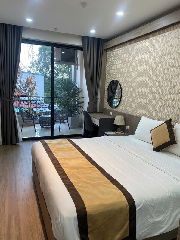 Standard Double Room, Balcony, City View | Desk, laptop workspace, free WiFi, bed sheets - Royal Lotus Apartment and Hotel Ha Noi (Hanoi)
