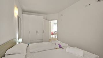 2 habitaciones, wifi gratis y ropa de cama