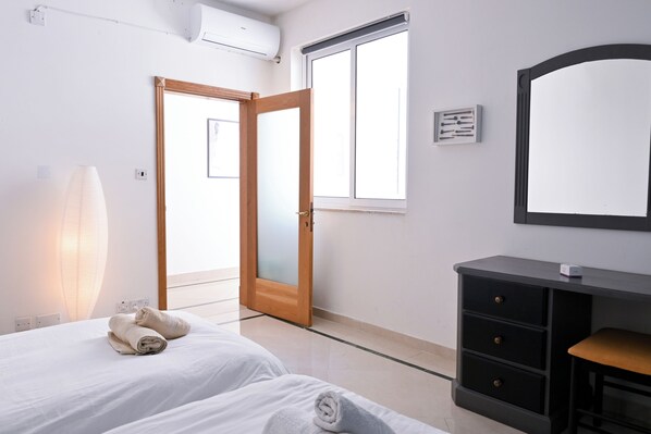 Family Apartment, 1 Bedroom, Balcony (Exiles Bay - Camenzuli Apt 7) - Camenzuli Apartments (Sliema)