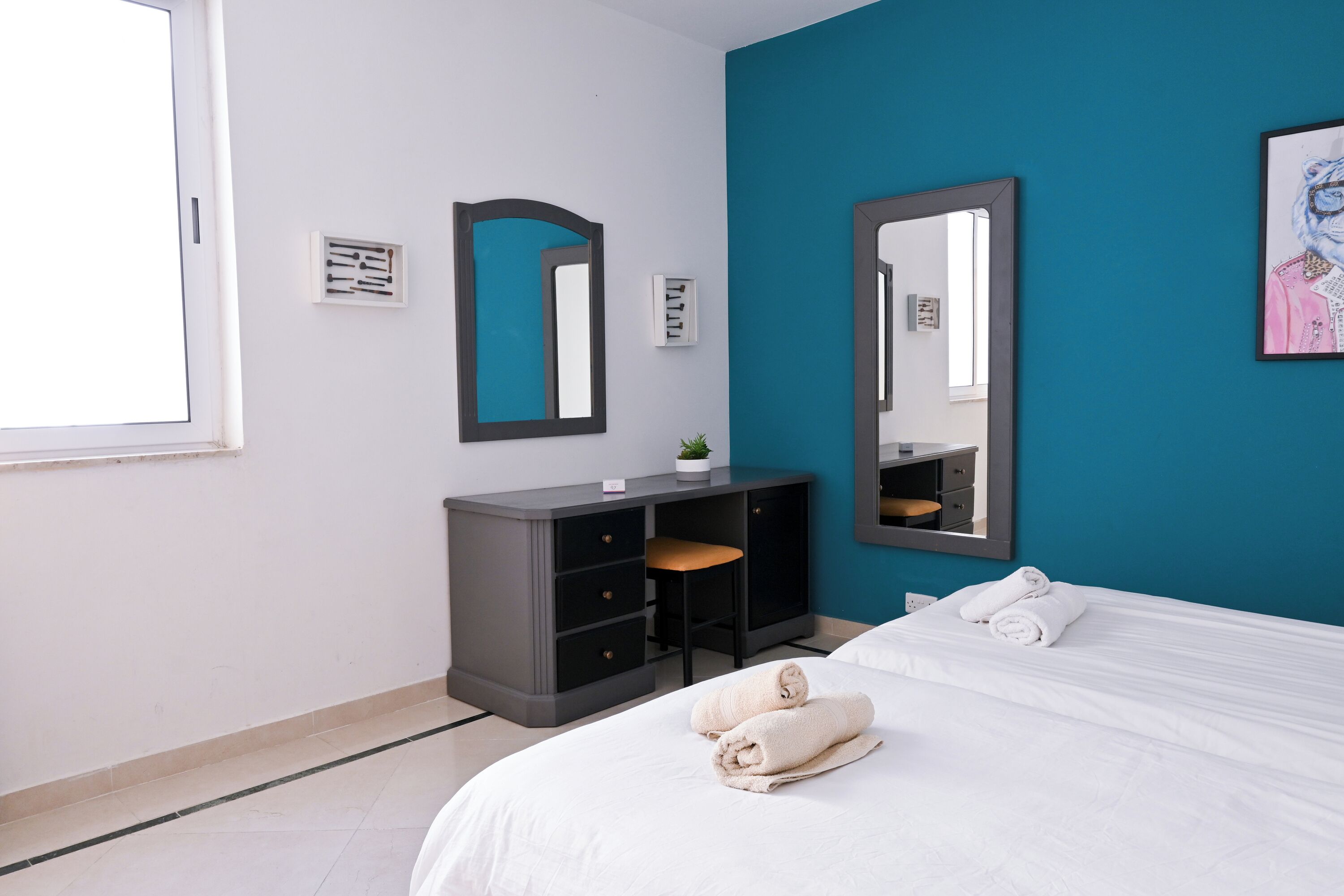 Apartamento família, vários quartos (Exiles Bay - Camenzuli Apt 7) | 2 quartos, ferros/tábuas de passar roupa, Wi-Fi de cortesia