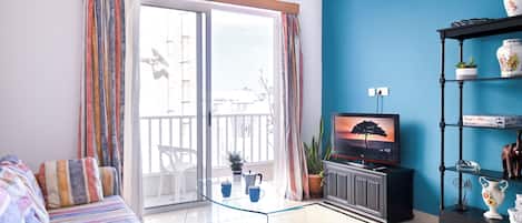 21-inch flat-screen TV with digital channels