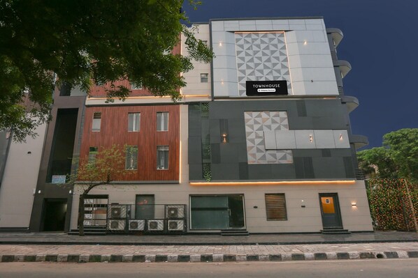 House | Exterior - Cosy Stays at Rohini Sector 18 (New Delhi)