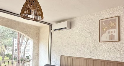 Studio 4 persons 3 minutes walk from the beach