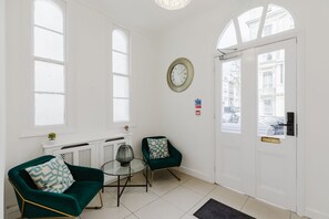 Lobby - Whiteleys Hotel (London)