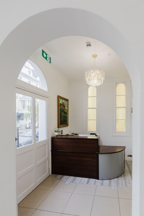 Lobby - Whiteleys Hotel (London)