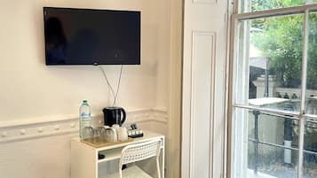 Premium Quadruple Room, Ensuite (1 Double 2 Singles) | 1 bedroom, free WiFi