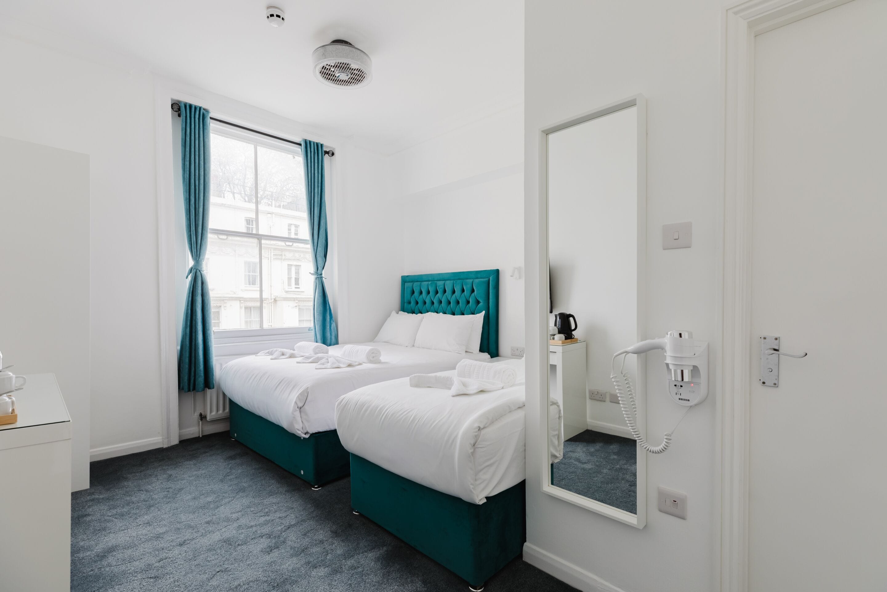 Superior Double Room, Ensuite (with extra bed) | Free WiFi