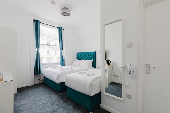 Superior Double Room, Ensuite (with extra bed)