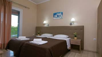 Skrivebord, skrivebord for bærbar PC og strykejern/-brett