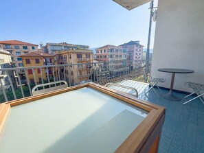 Outdoor spa tub - BEDA ESCAPE Apartment near the beaches (Chiavari)