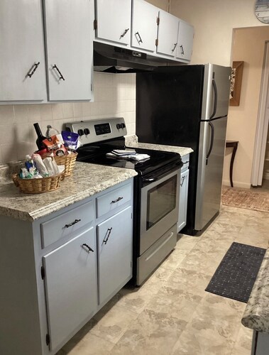 Serene in-town 3 bedroom house with AC, WiFi in quaint Lake City FL