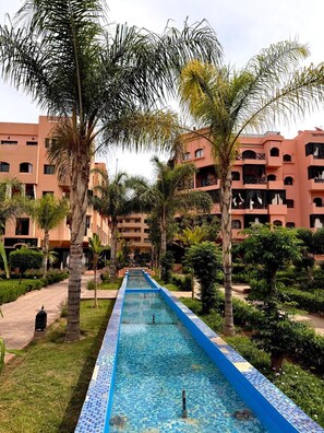 Pool - Apartment in a tourist residence in Marrakech with swimming pool and gym (Marrakech)