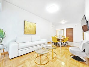 Deluxe Apartment, City View | Living area - Athens Belvedere Palace (Athens)