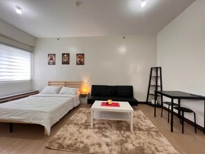 1 habitación, wifi y ropa de cama