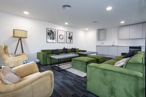 Apartment | Living area