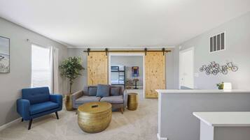 House, Multiple Beds, Hot Tub, Garden View (Ark & Creation Retreat) | Lobby