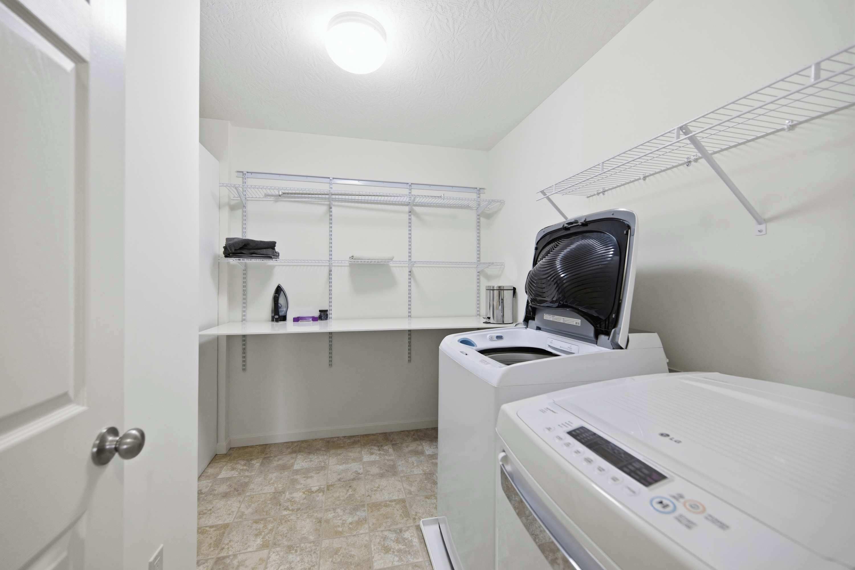 House, Multiple Beds, Hot Tub, Garden View (Ark & Creation Retreat) | Interior