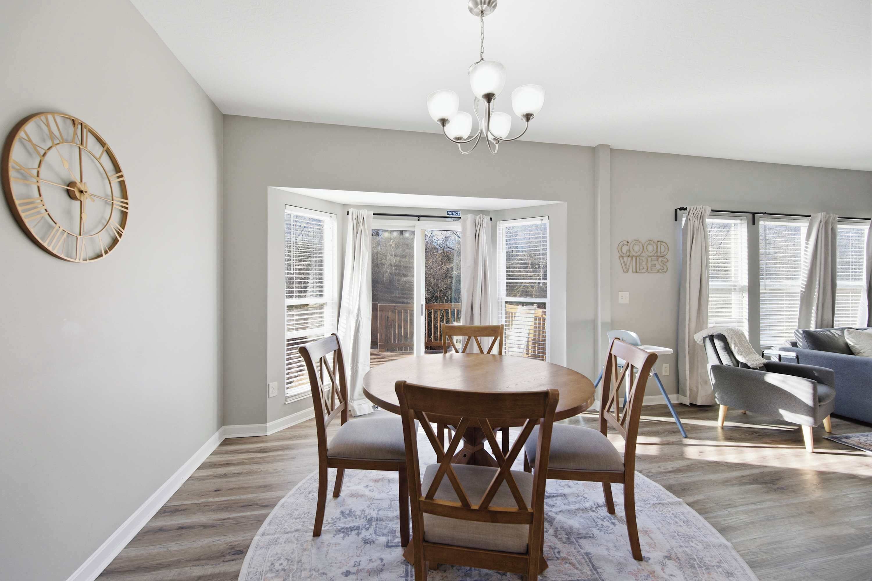 منزل - عدة أسرّة - بمغطس ساخن - منظر للحديقة (Ark & Creation Retreat) | تناول الطعام