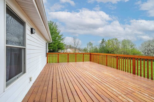 Big Sky Retreat Home for 10